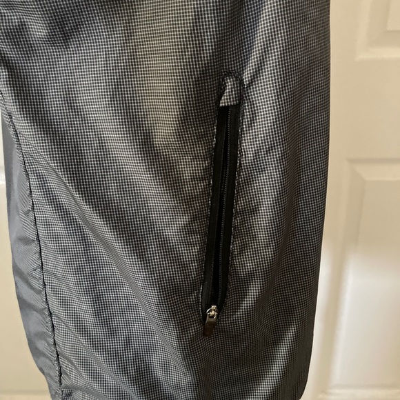 NIKE WINDBREAKER WOMEN SIZE SMALL - Picture 4 of 8